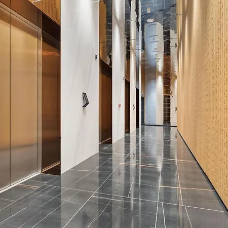 Luxury Eurovea Tower - Danube & Castle 아파트 브라티슬라바