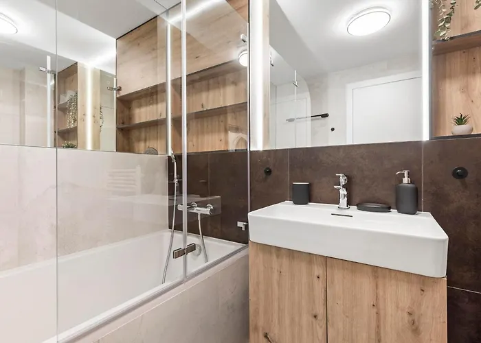 Luxury Eurovea Tower - Danube & Castle Apartamento *