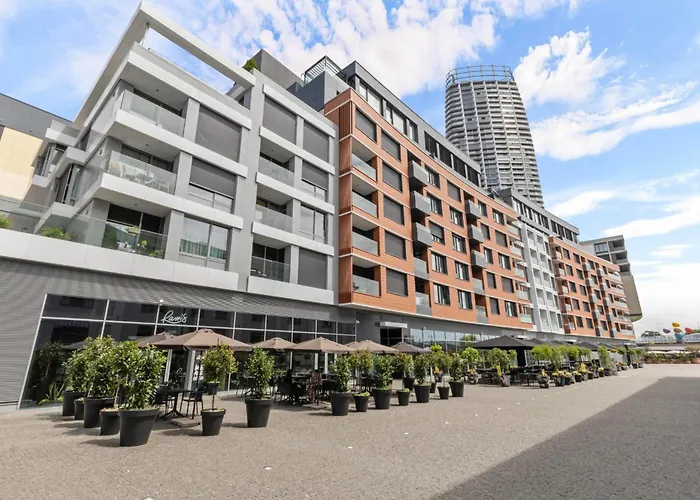 Luxury Eurovea Tower - Danube & Castle * 브라티슬라바